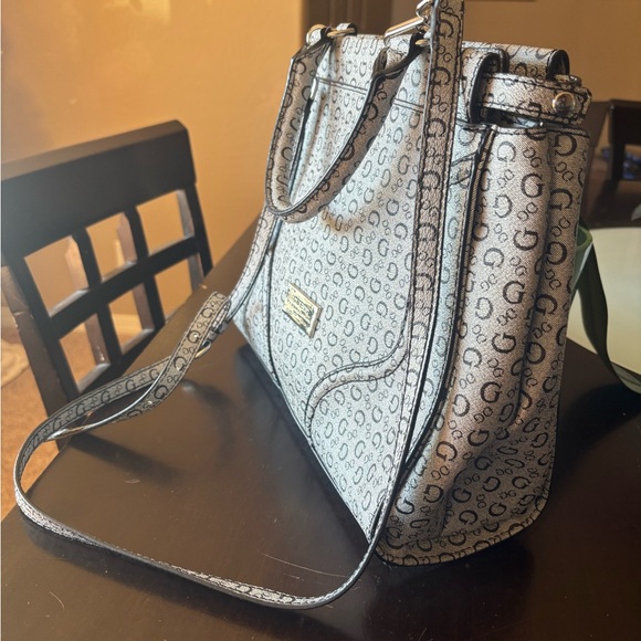 Guess Black and White Monogram Satchel - Picture 6 of 11